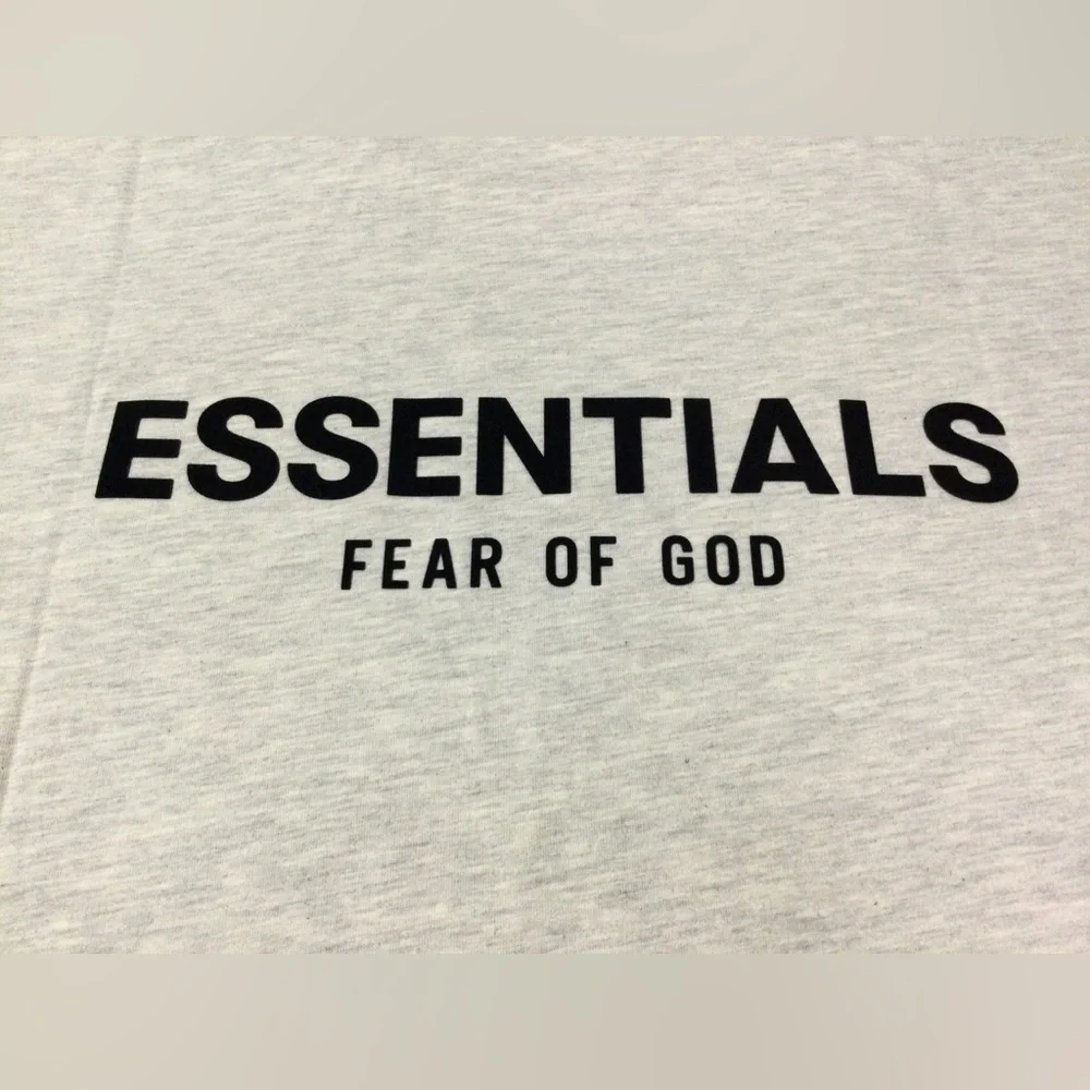 Essentials Fear of God Men's Light Oatmeal Short Sleeve T-Shirt - Picture 7 of 11